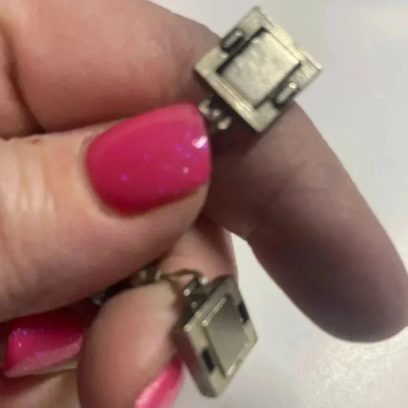 BLUE FRESHWATER PEARLS WITH GLASS ACCENT. MAGNETIC CLOSURE. 17" - Picture 3 of 7